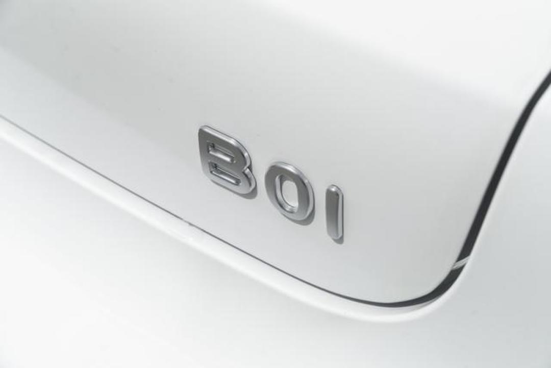 零跑 B01 用车实测:8-12 万预算里,它的续航和配置到底值不值?