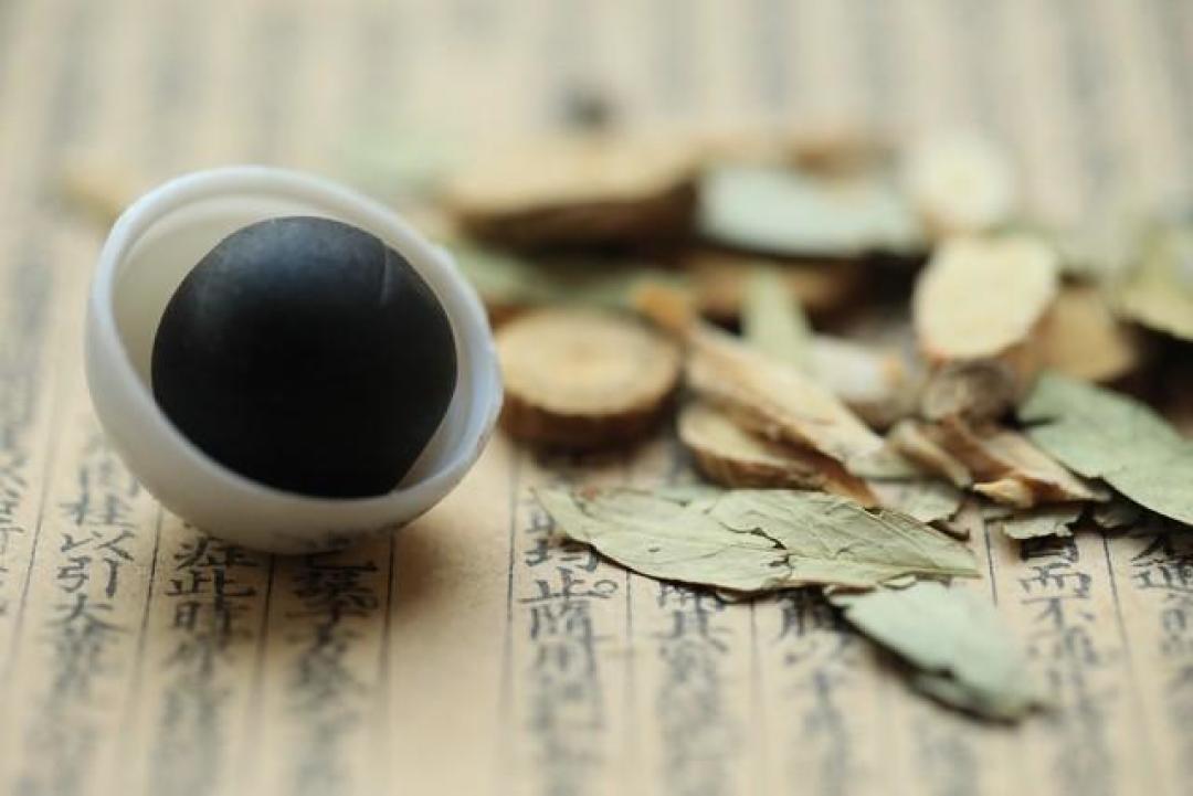 病毒性肝炎的3类常用中成药:功效解析与安全使用指南