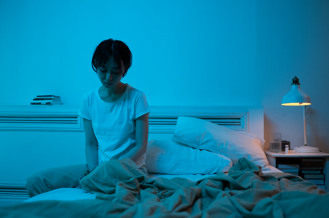 夜里睡不好，晨起没精神？睡前坚持这件事，入睡快、睡整夜，白天不疲惫