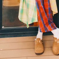 预计在春天烂大街的4个大牌鞋子，莫名火起来，明星网红都在穿！