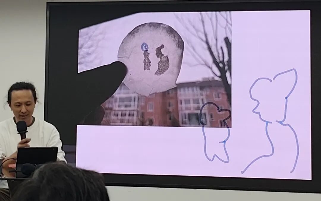 周末参加了王烁老师的漫画讲座,还赶场看到了漫编室铁雄本人