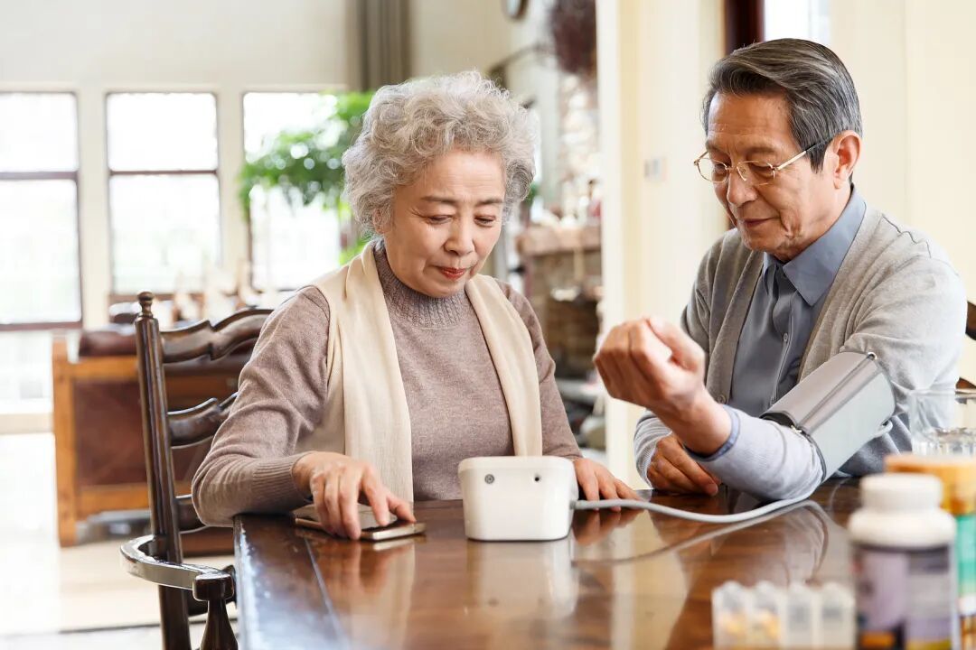 冠心病自我管理的“ABCDE”原则：您的健康金钥匙！