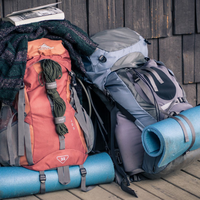 专业户外装备 vs 普通运动装备？87位用户真实体验告诉你答案