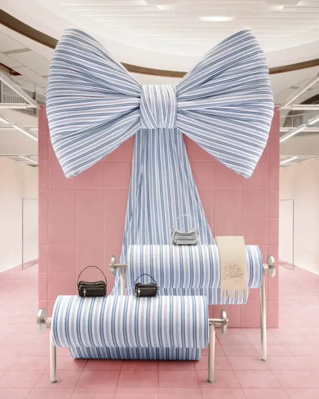 🪩VMD｜Acne Studios