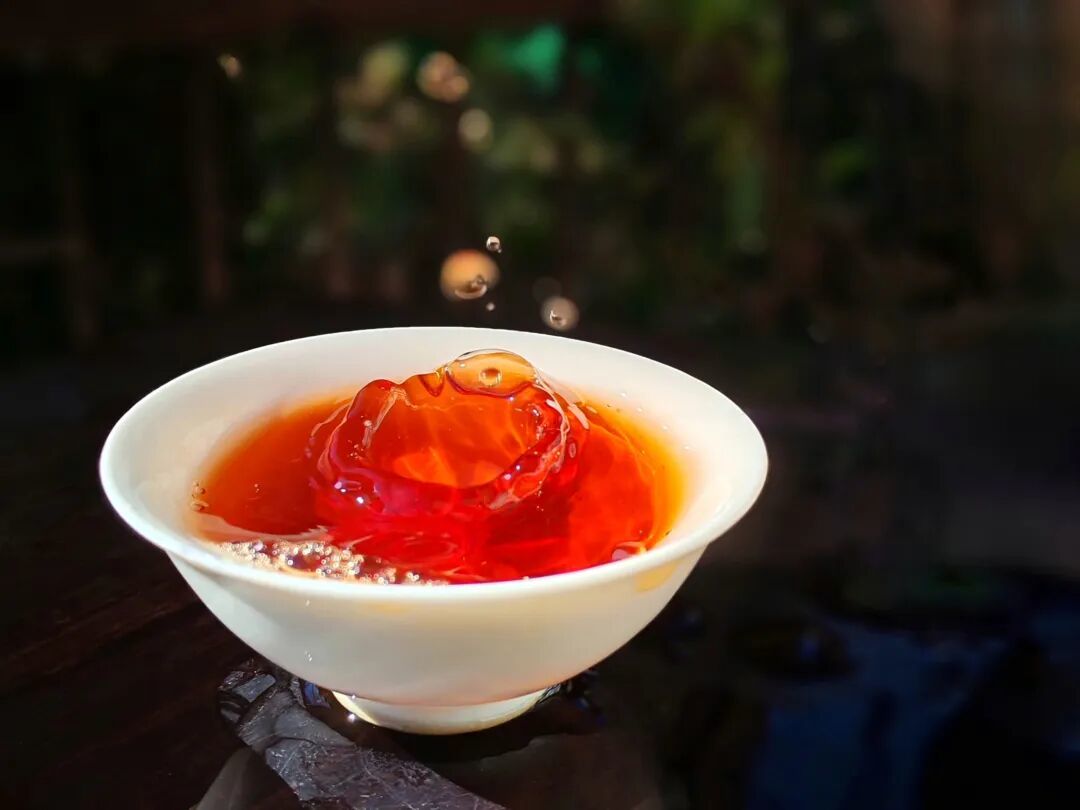 气韵流动接近801金刚，是一款被低估的熟茶：大益801高山韵象熟茶