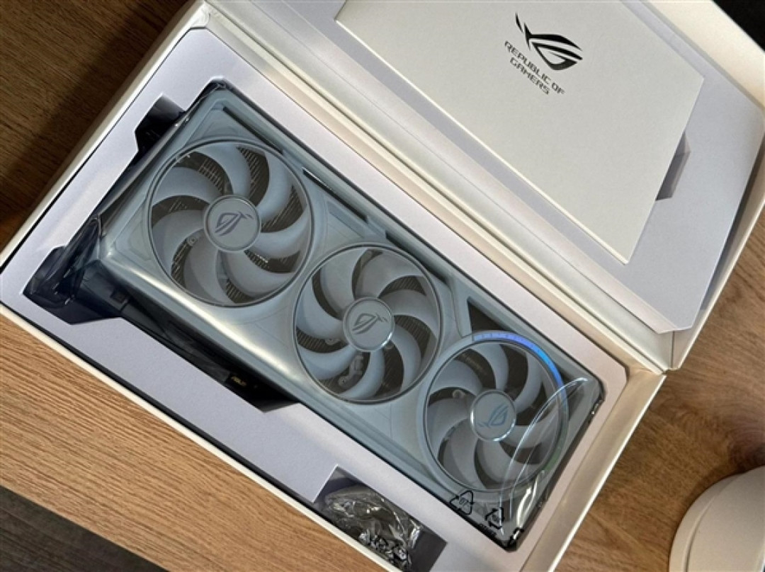 羡慕嫉妒！上万元RTX 5080订单虽取消仍送货 客服：不用退、送你了