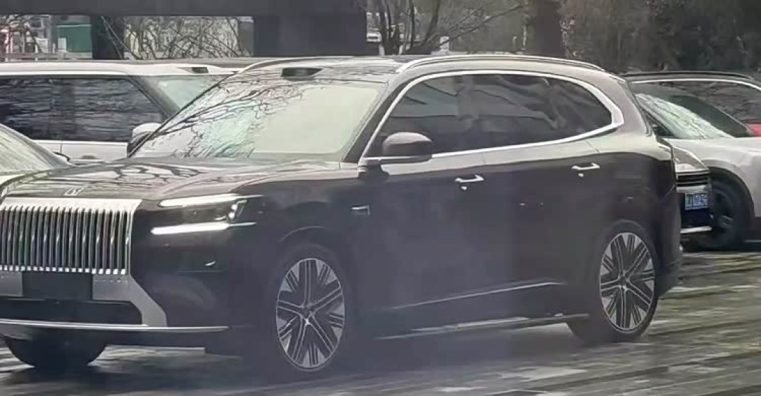 极氪8X实拍图亮相！“杭州湾X5”名不虚传？