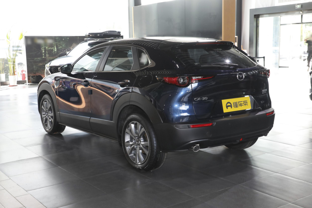新车 | 配置或调整/小型SUV/现款9.99万元起 2025款马自达CX-30实车