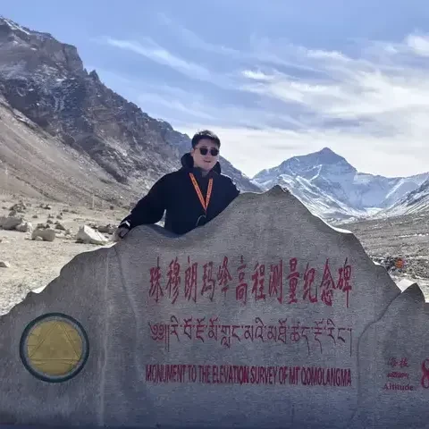 20块钱1天的氧气机，去西藏旅游有用嘛？我背了1个就去了珠峰