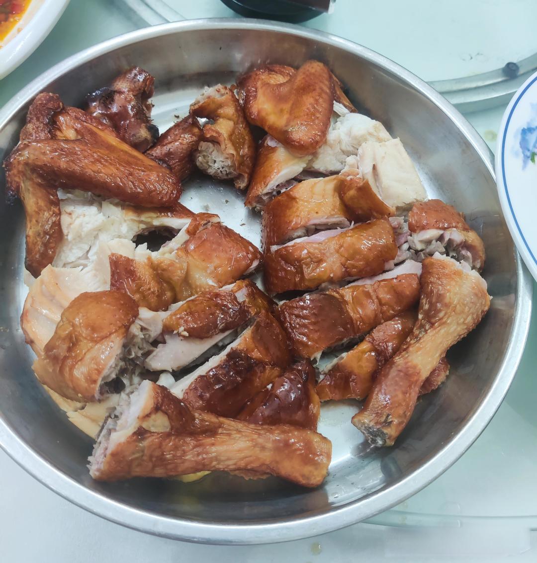 广东最喜欢吃鸡,为什么没有代表性的菜肴流行全国?