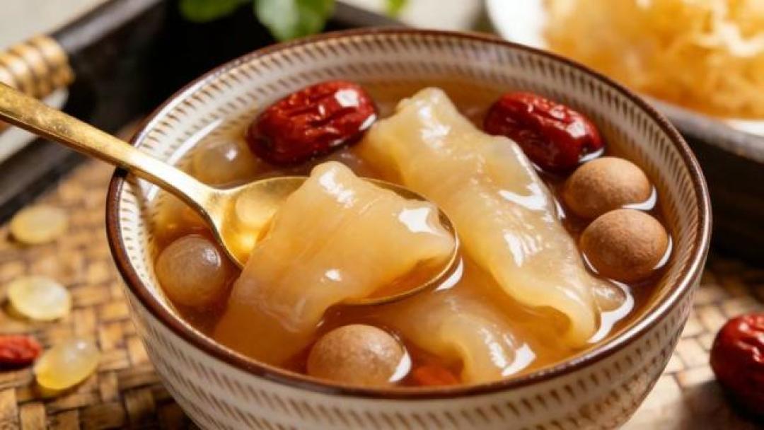 老得慢的女人,都爱吃这4种食物!补充胶原蛋白,皮肤紧致气色好