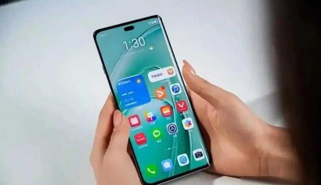 华为打响“价格战”，麒麟芯片+512GB跌至1719元，大电池+北斗卫星！