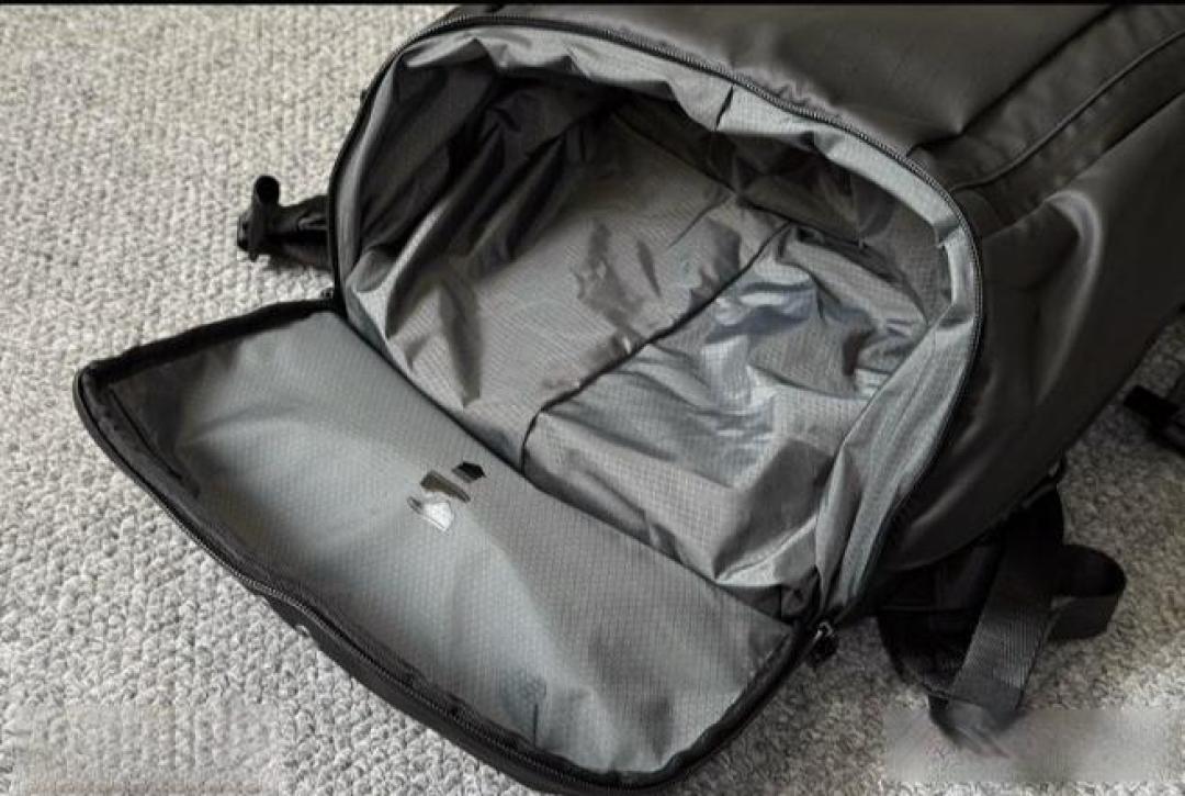 全家春日户外出行,大家有推荐的大容量双肩包嘛?地平线8号品牌怎么样?