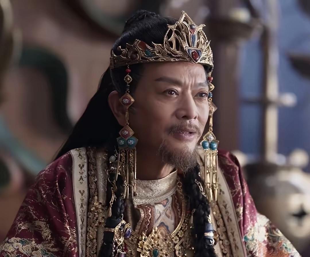你觉得谁会是《御赐小仵作 2》中的「孔雀」?
