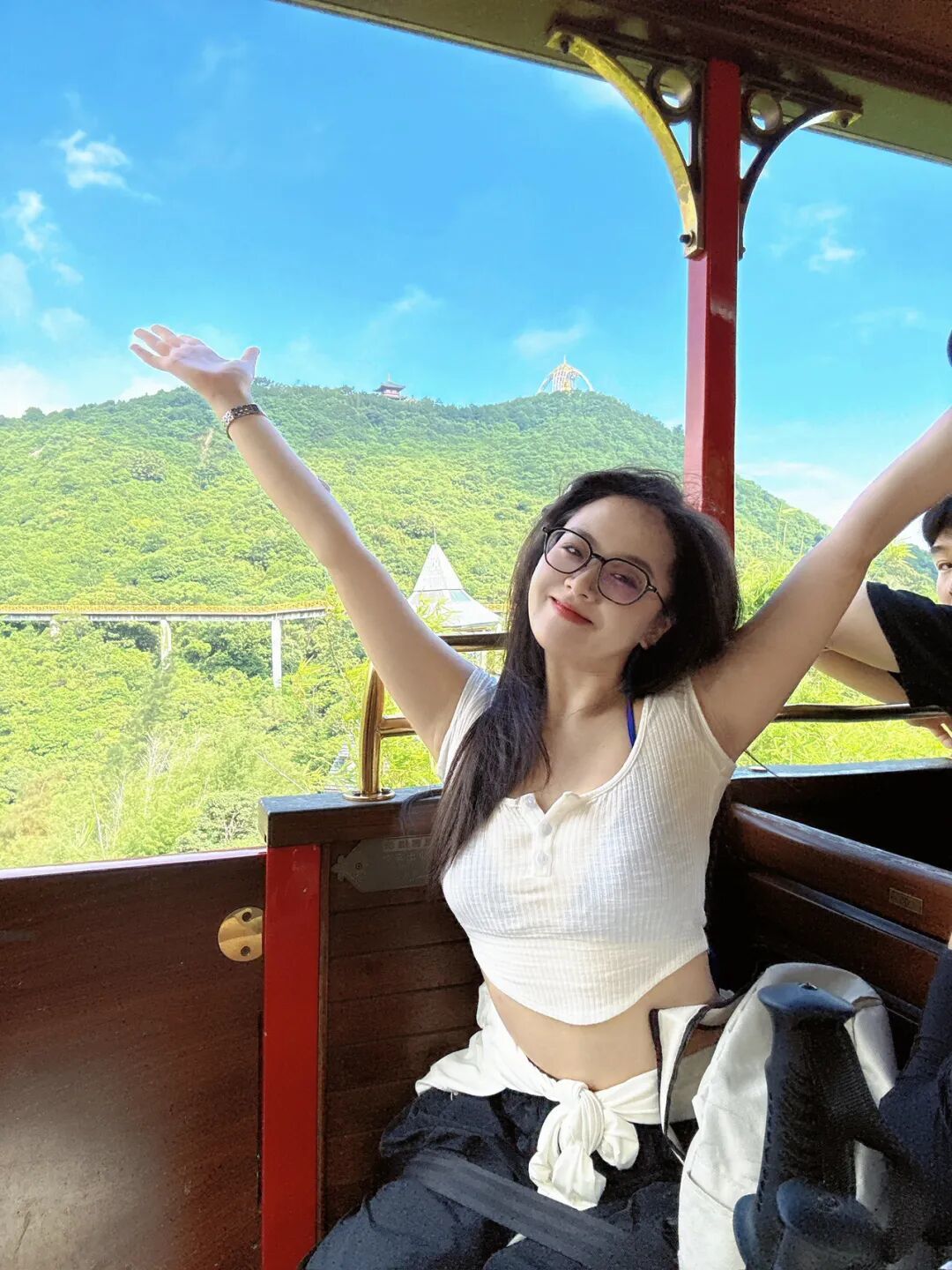小个子梨形身材爬山，怎么穿，松弛又出片？