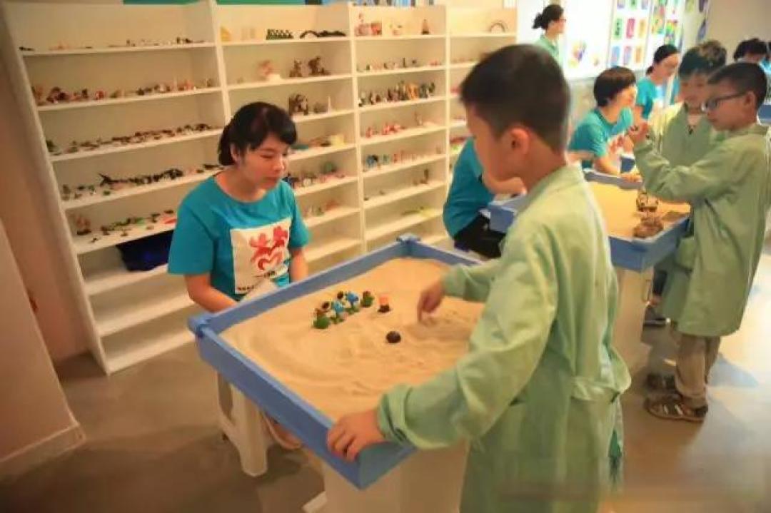 教育孩子仅有爱是不够的,还要掌握成长规律!