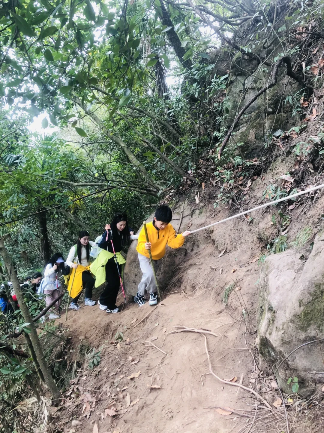 2026首徒冲彭州老鹰岩|避坑+路线全指南