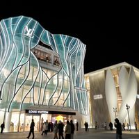 三里屯太古里北区近半商业空间焕新，国际顶奢旗舰店集群成型
