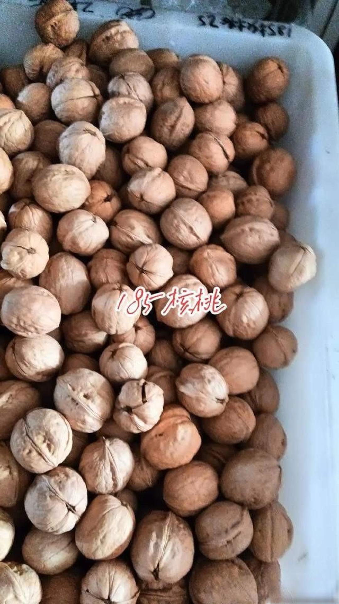 曾经风靡的纸皮核桃,为何如今很少人吃了?内行人:4个扎心原因