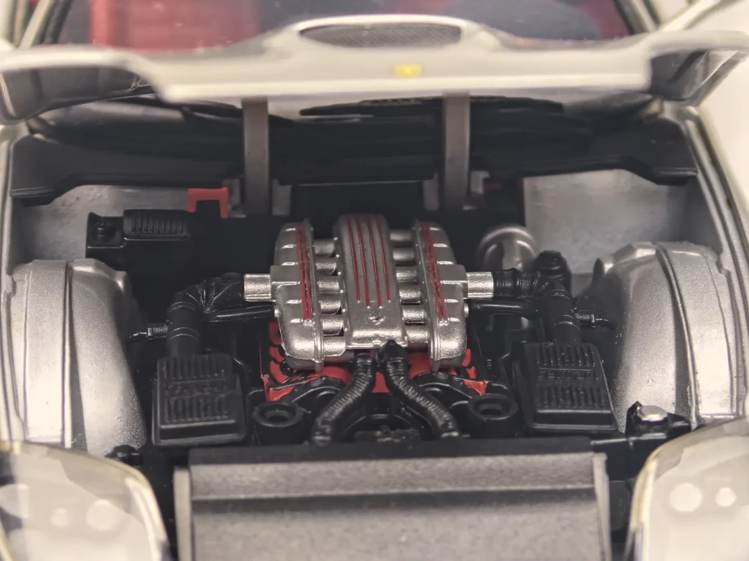 UT 1/18法拉利550 Maranello