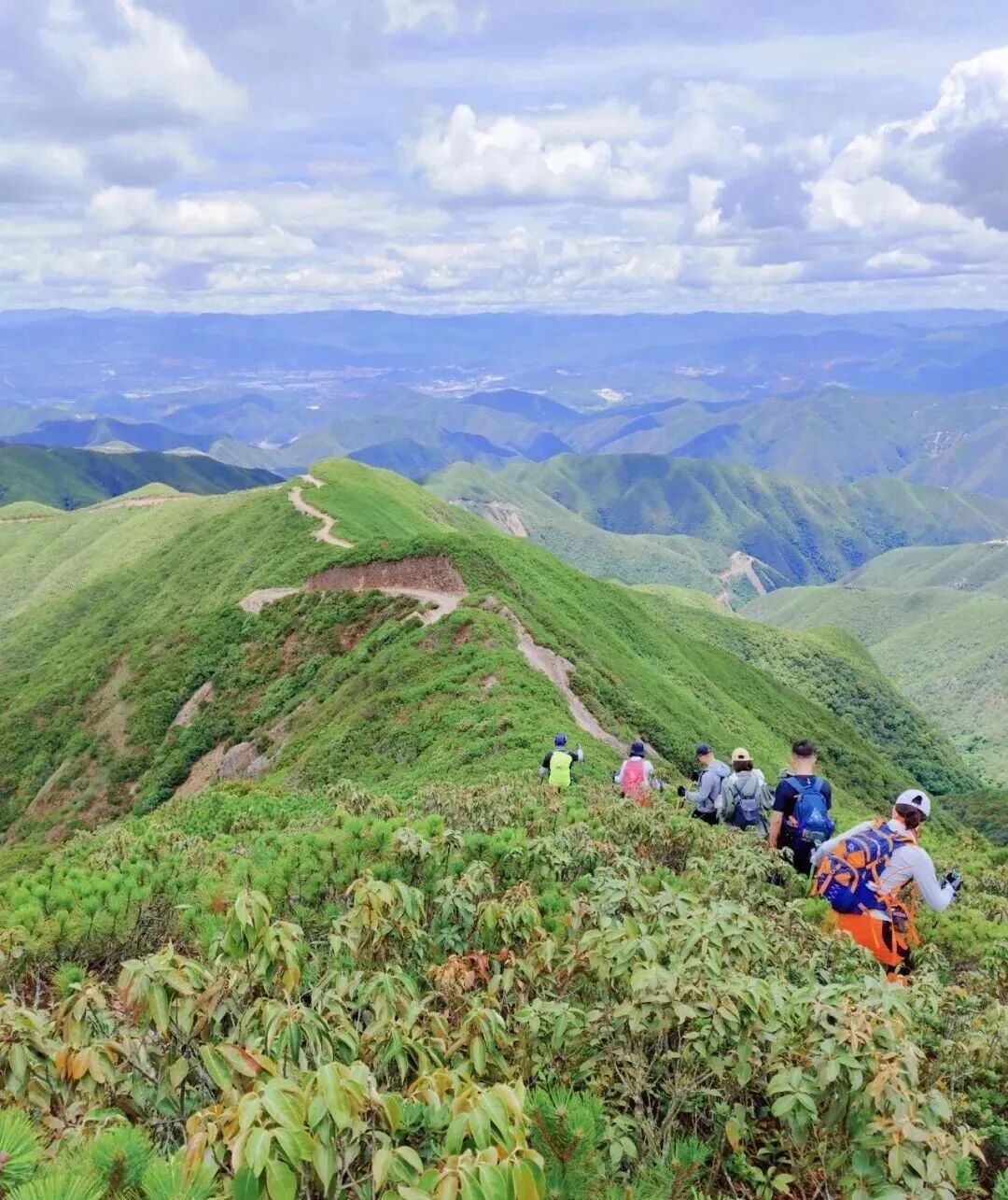 昆明周边13个打卡圣地,野外露营,登山徒步...小众旅游最佳选择