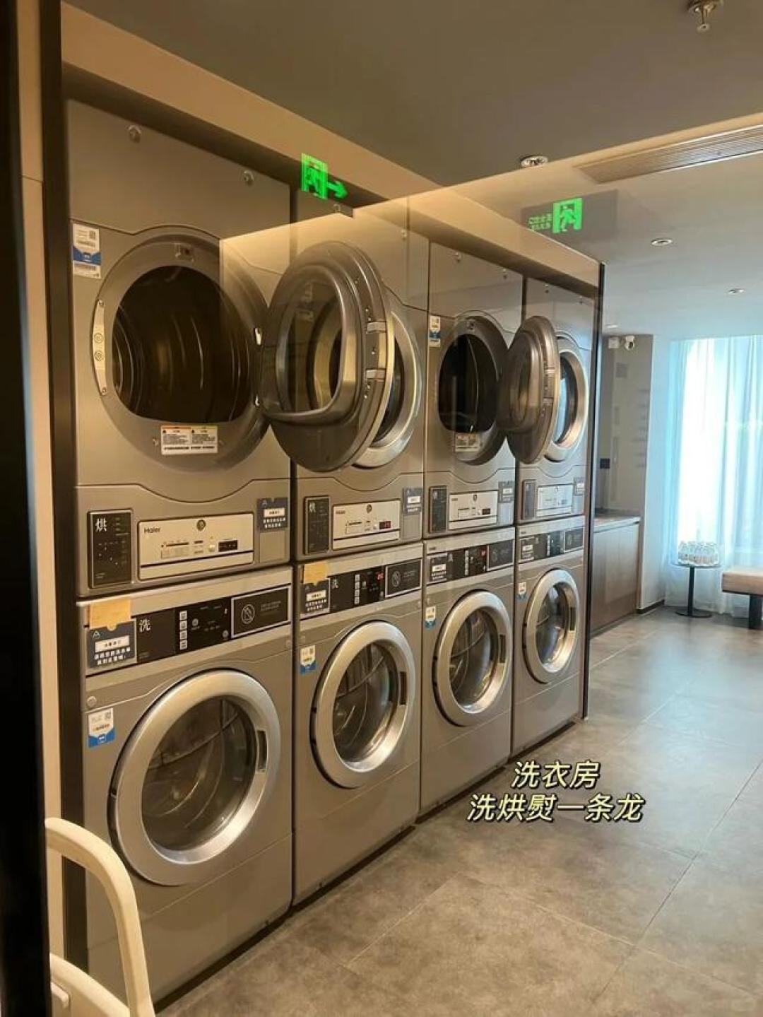 酒店不赚钱?亚朵却靠卖枕头3年干出40亿,背后原因让人意外