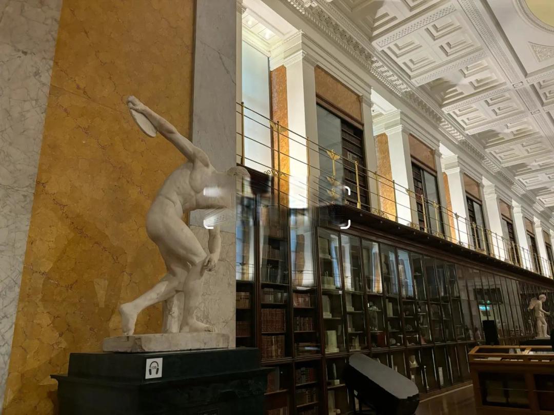 周5️⃣晚，夜游大英博物馆🏛️