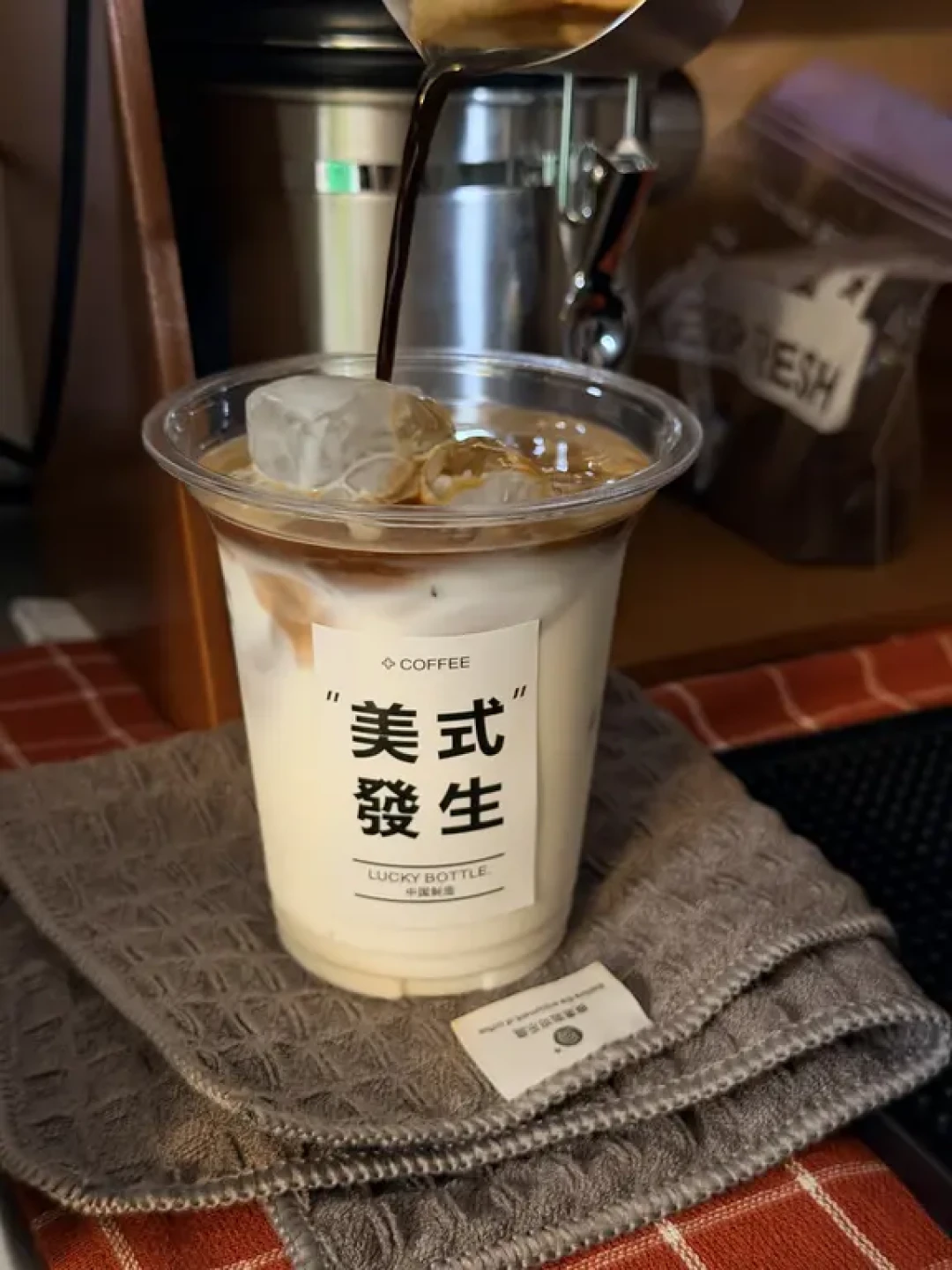 DIY卡莱克柜子秒变咖啡角