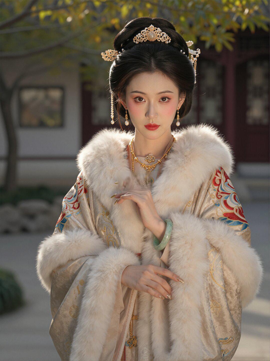 AI人像提示词分享|明制汉服华丽写真🏮