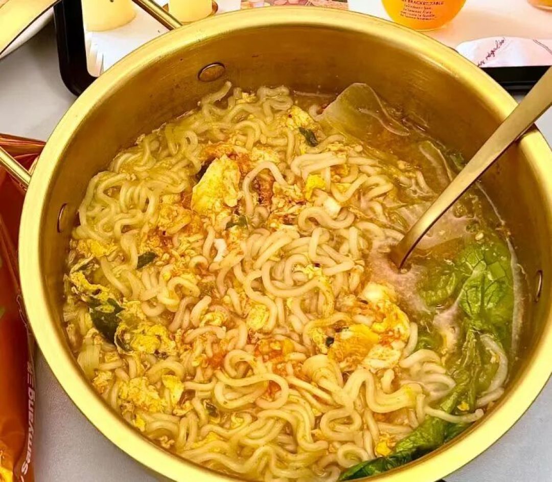 五款“好想来”卖断货的零食大测评，究竟是什么能让这么多人回购