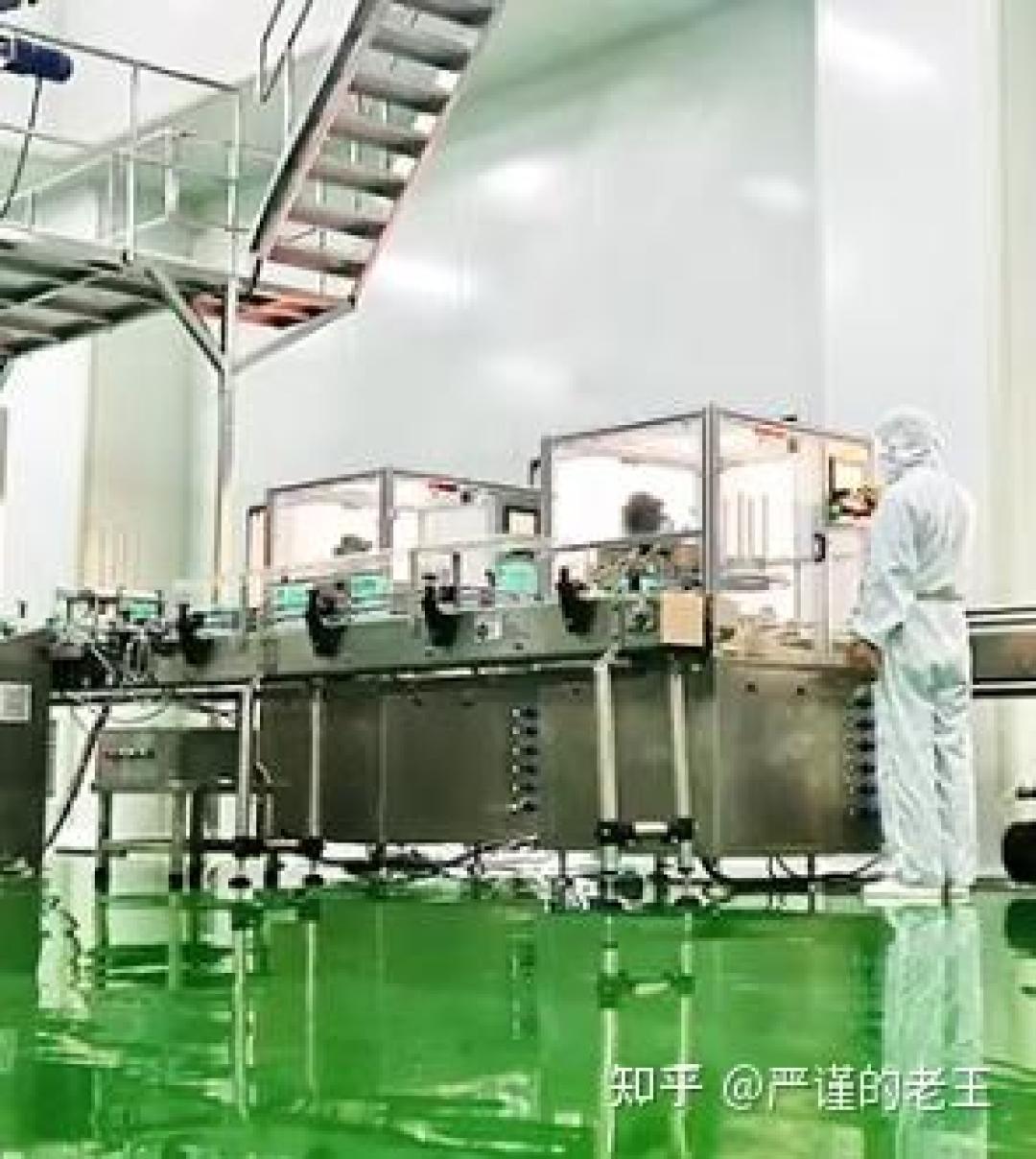 过年给长辈送什么营养品合适？羊奶粉适合中老年人体质吗？臻牧、佳贝艾特、蓝河哪款羊奶粉比较靠谱？