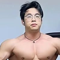 26岁健美网红毕嘉琪去世，好友曝在睡梦中猝死，血管暴起嘴唇黑紫