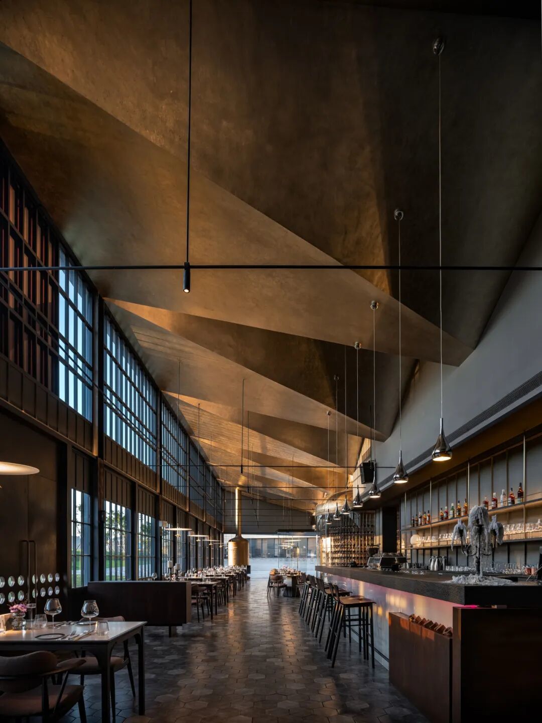 光与餐饮空间：Olivino艺术餐厅，上海