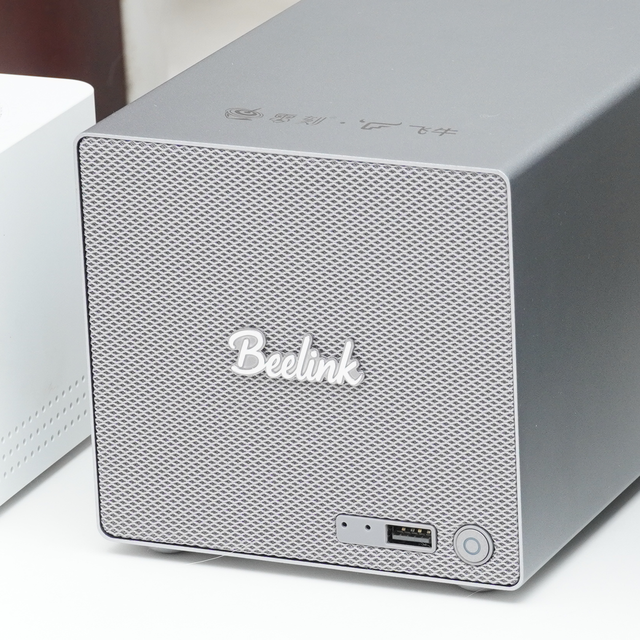 极致的设计，出色的使用体验 零刻Me Pro飞牛OS联名款深度测评