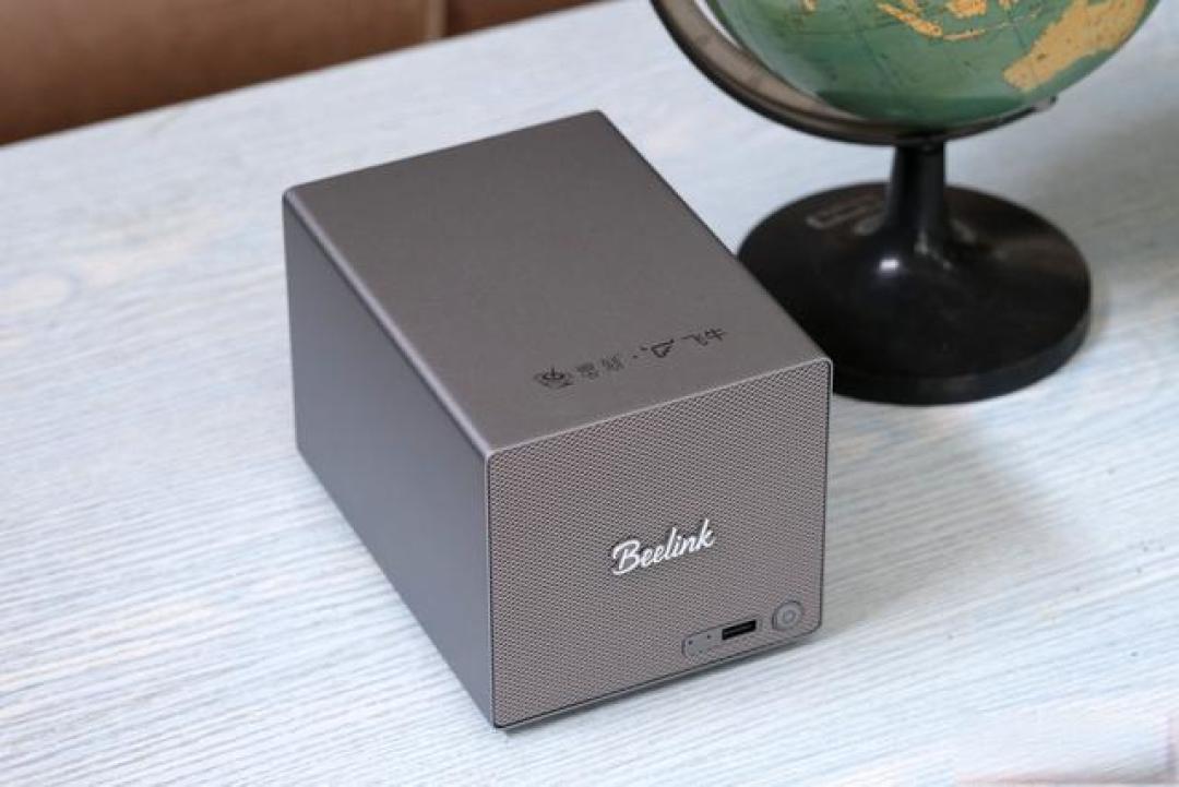 零刻ME Pro:高颜值的家用NAS,零基础的小白也能轻松上手