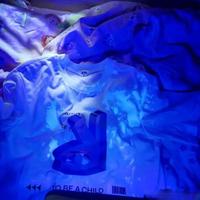 女子照出全家发光源头竟是洗衣粉！荧光增白剂