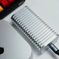 苹果Mac mini Pro最佳搭档：铁威马D1 SSD Pro雷电5硬盘盒开箱体验，速度快，散热强，颜值高