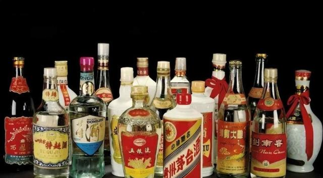 家里有这些酒的要留意了,有可能价值上万,老酒成金矿!
