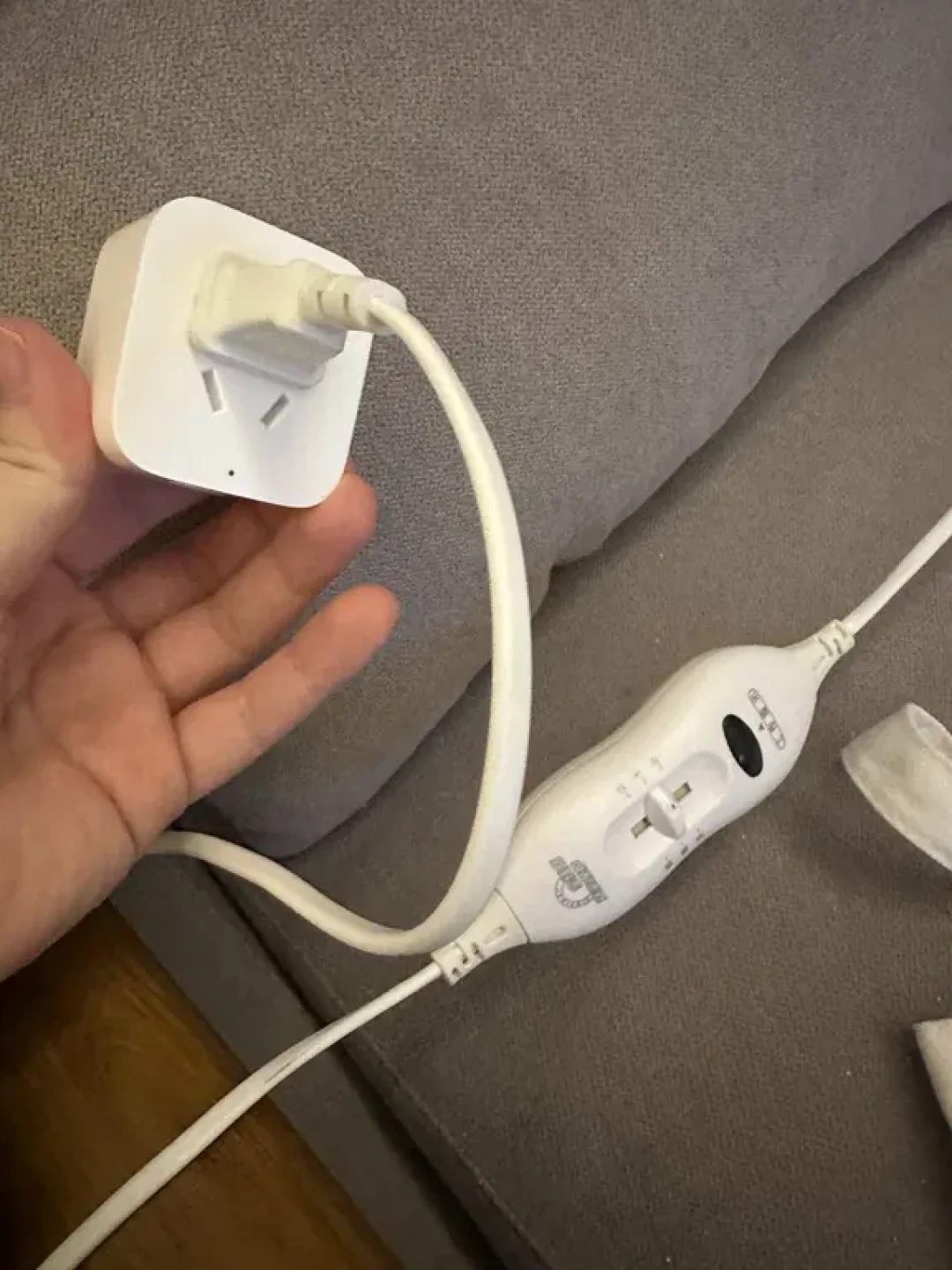 100+搞定手机远程电热猫窝！主子稳稳猫冬