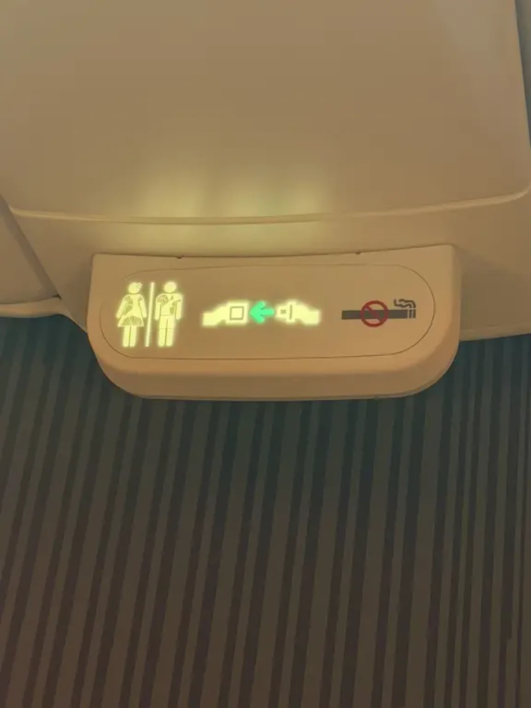 极光涂装787首秀 夏威夷航空872商务舱测评