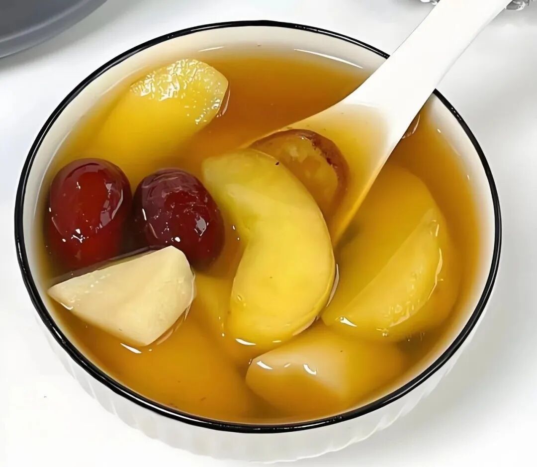 中医:冬季多给孩子煮这3种“苹果水”!一清内热,二养脾胃,三个子蹭蹭长!