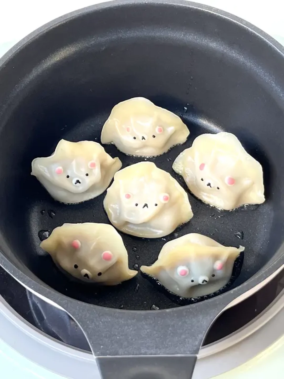 ՞⦁㉨⦁՞轻松熊水饺🥟冰花版