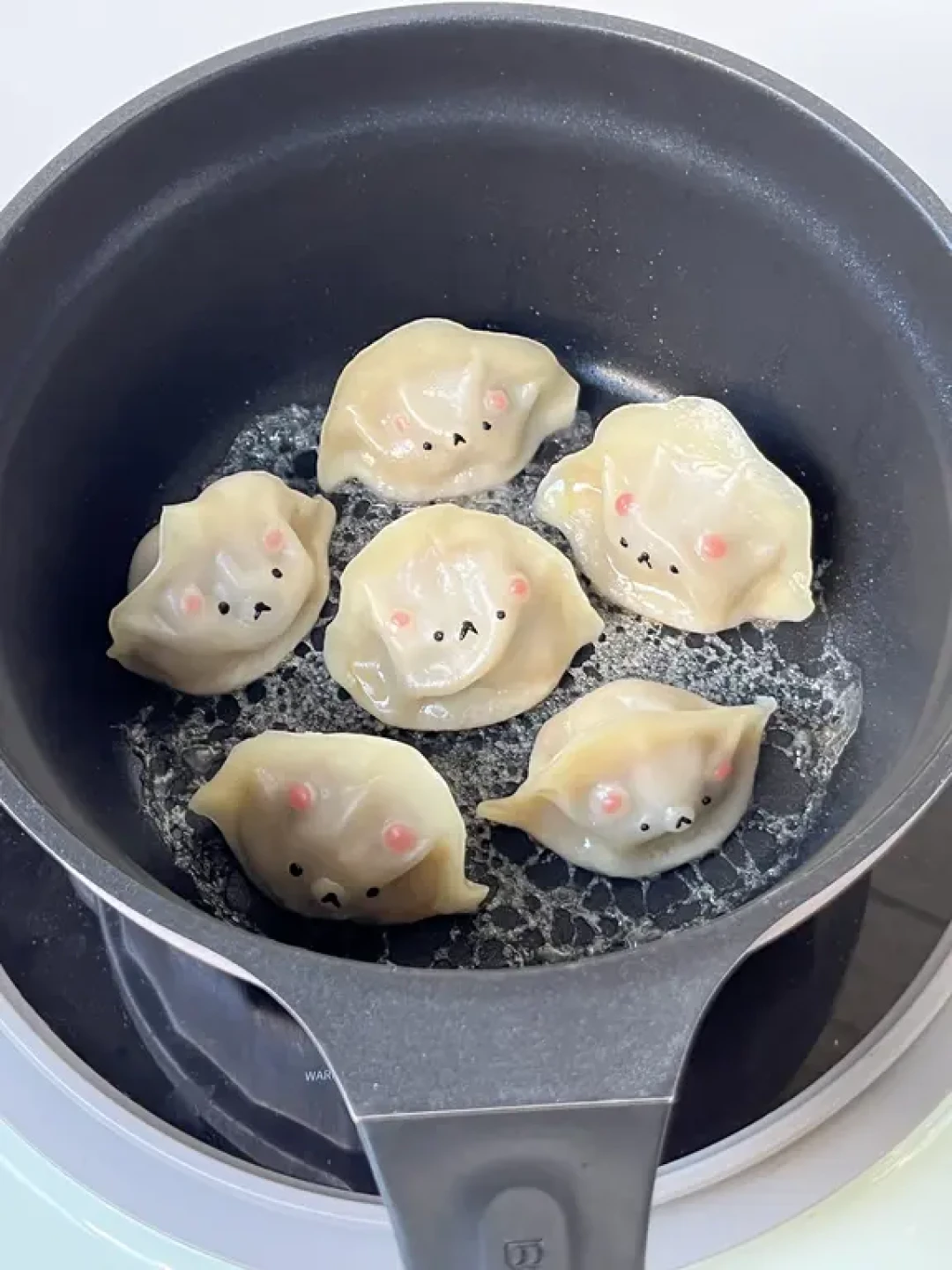 ՞⦁㉨⦁՞轻松熊水饺🥟冰花版