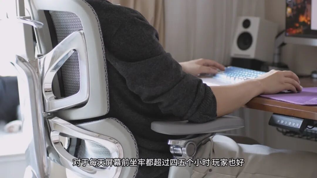久坐党狂喜!B 站UP主实测达宝利 X9 工学椅,12 项黑科技终结腰颈酸痛