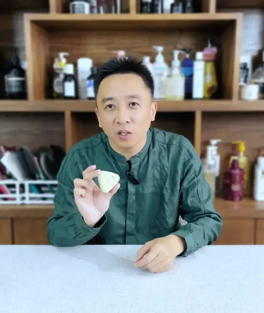 是什么原因让你想用洗发皂？洗发皂测评。 #洗发皂 #洗头皂 #精油皂