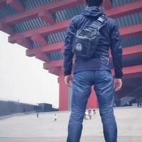 模块化胸包一定离不开战术装备，也让尴尬的EDC有了藏身之处