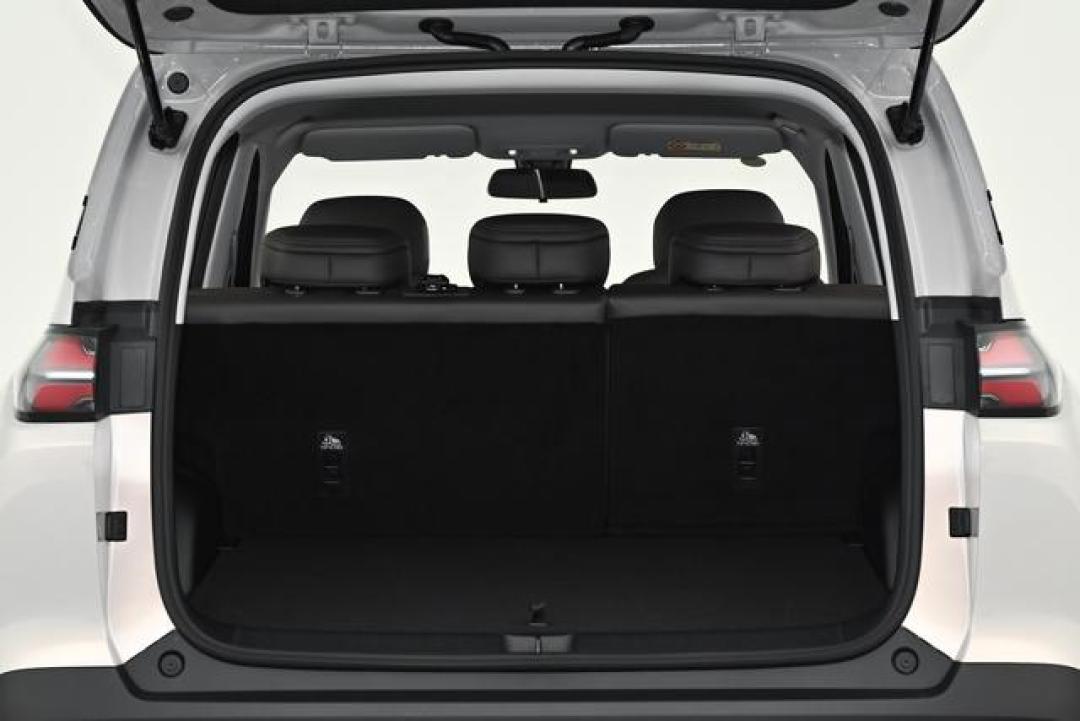 家用 SUV 五菱星光 560 2026 款 1.5T CVT 精英型:轴距2810mm大空间体验