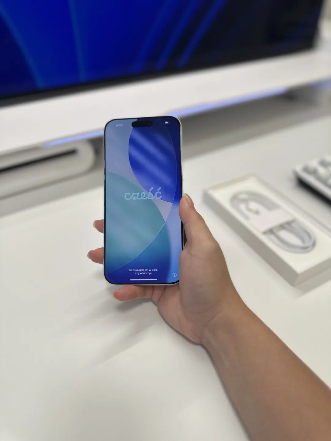 iPhone 17 Pro Max 深度测评:续航炸裂,12G 内存或成为目前最大提升!