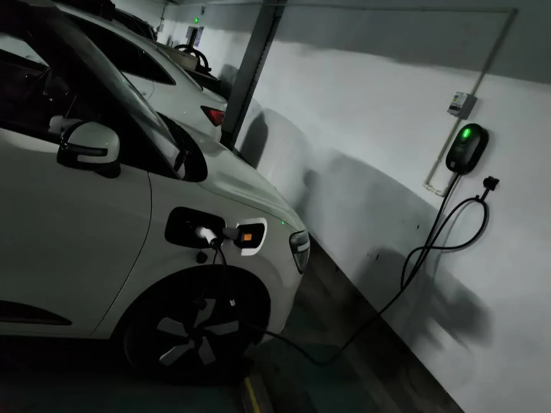 月薪3k无痛养车!纳米01的省钱能力绝