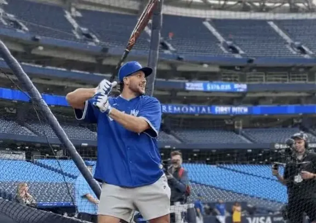 ⚾️🏈Josh Allen:我也是打过全垒打的
